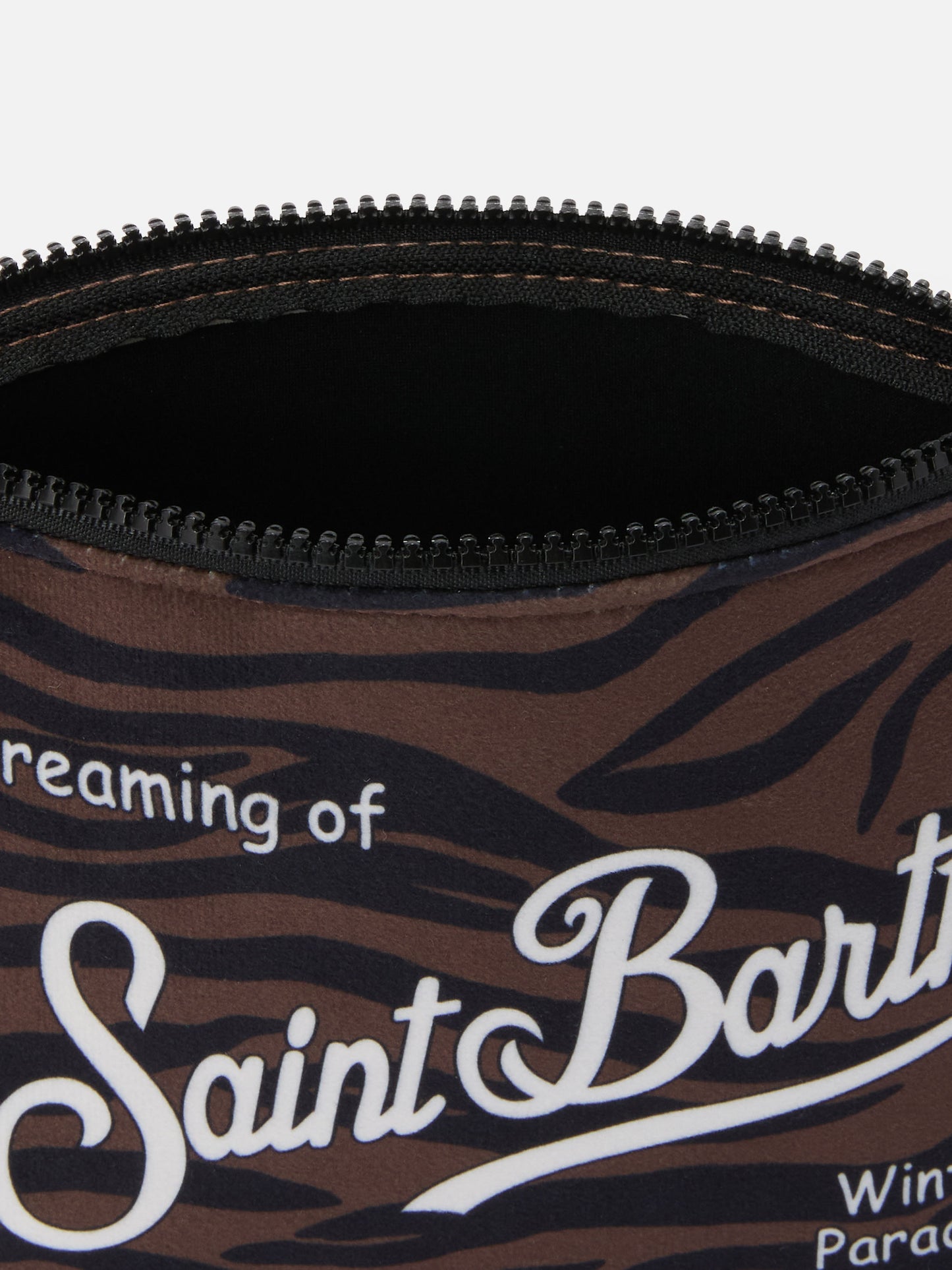 Aline-Pouch aus Stoff in Wolloptik mit Zebramuster