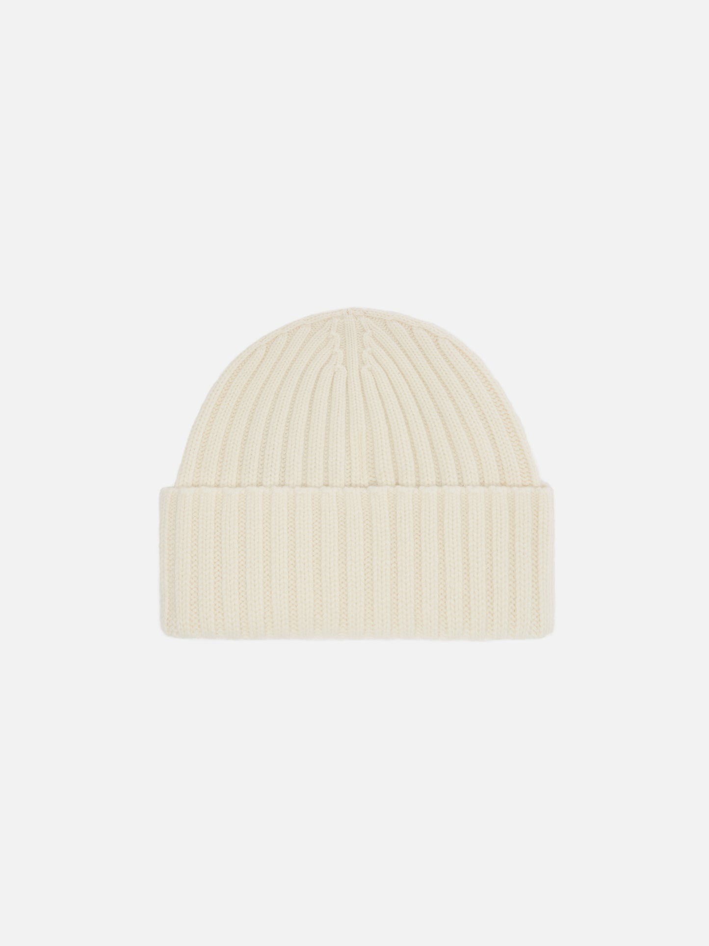 Wengen beanie in white with St. Barth embroidery on the turn-up