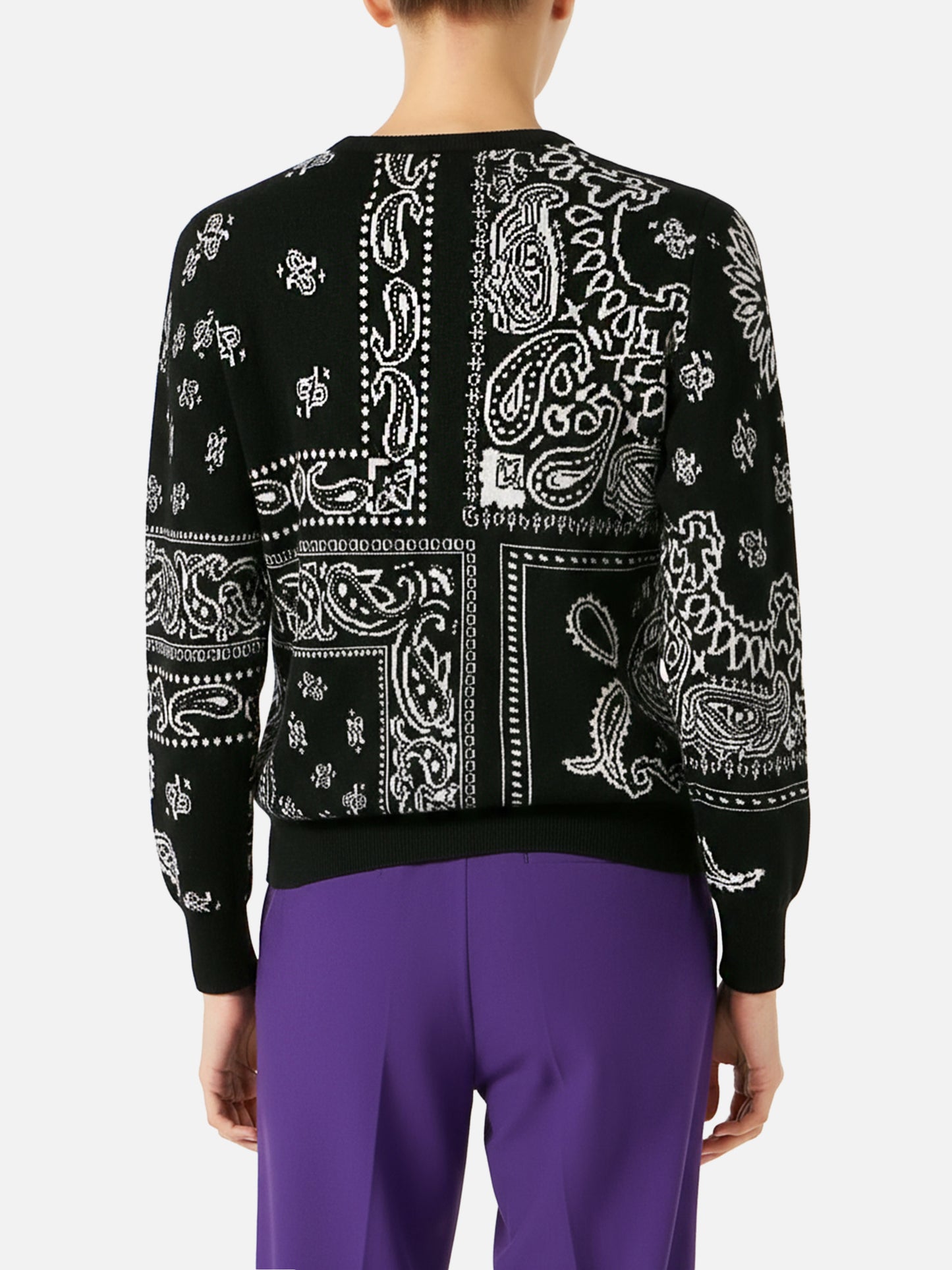 Damenpullover aus Kaschmirmischung mit schwarzem Bandana-Muster