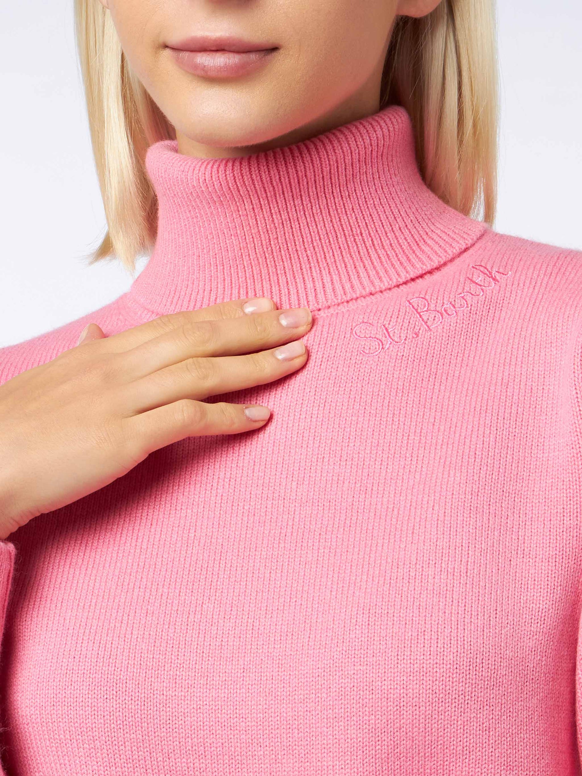 Woman pink cashmere blend turtleneck sweater Moody - MC2 Saint Barth