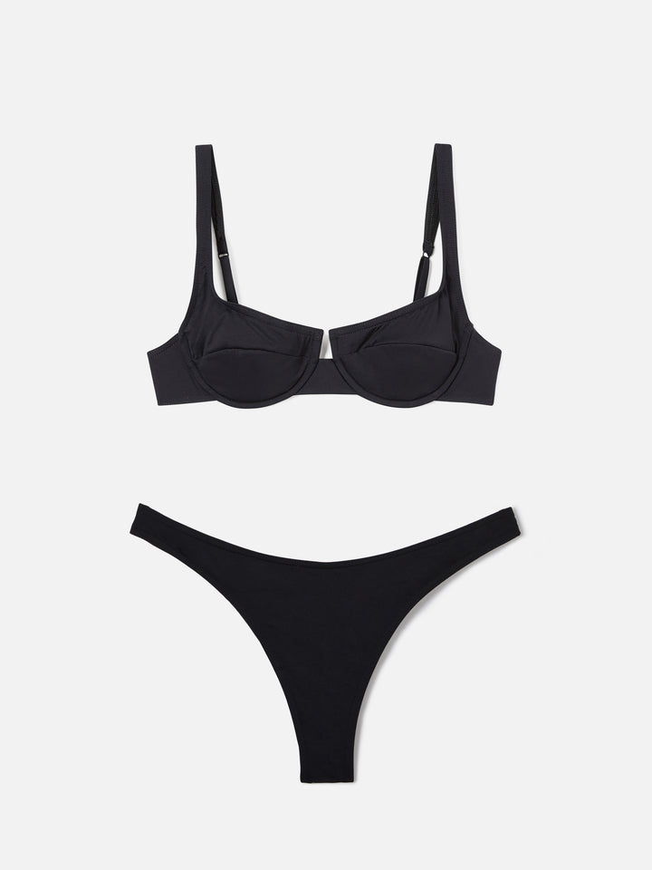Bikini balconnet noir Amira Naomi en couleur unie 