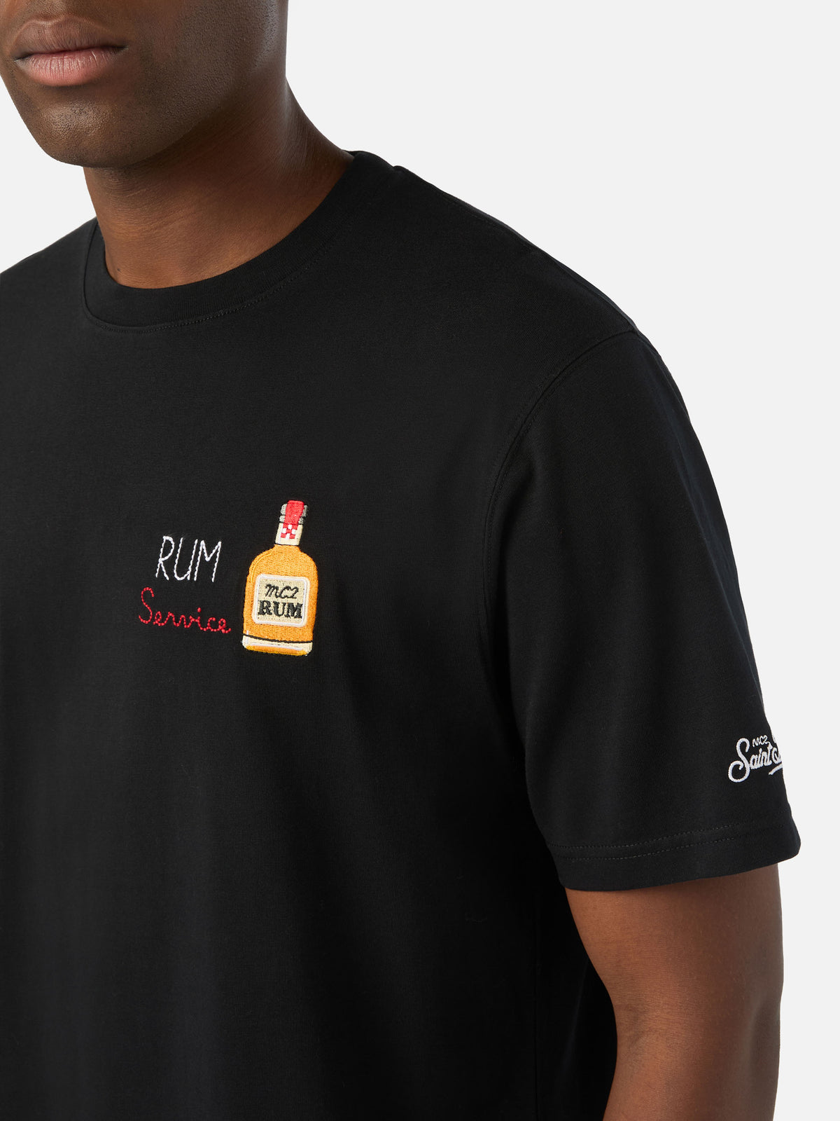 Schwarzes T-Shirt aus Arnott Baumwolle mit Rum Service-Stickerei 