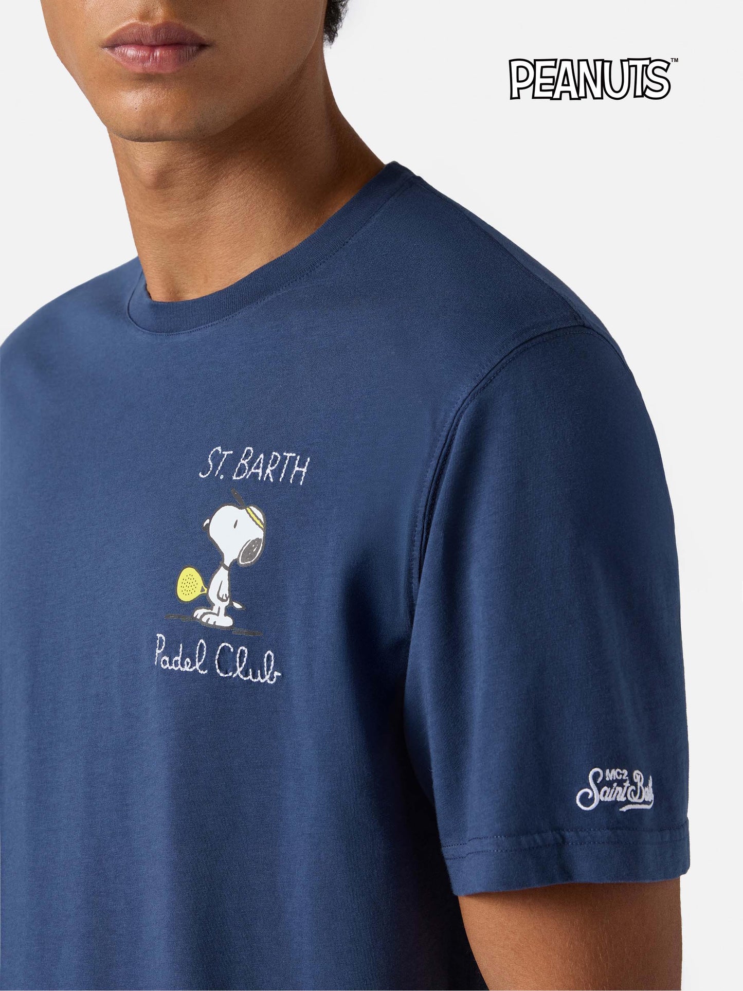 Arnott Baumwoll-T-Shirt in Blau mit Snoopy Padel Club-Stickerei | PEANUTS SONDEREDITION