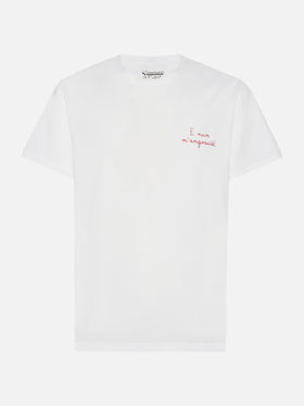 Arnott Warm Winter-Baumwoll-T-Shirt in Weiß mit E nun m'angoscià-Stickerei | VACANZE DI NATALE SPECIAL EDITION