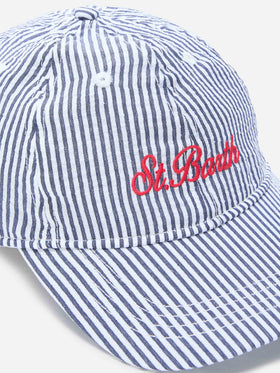 Gorra de béisbol con visera en seersucker de algodón con rayas azules y blancas 