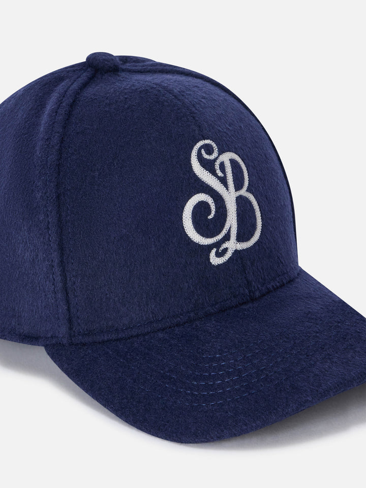 Marineblaue Filzkappe blue Baseball mit SB-Monogramm-Stickerei 