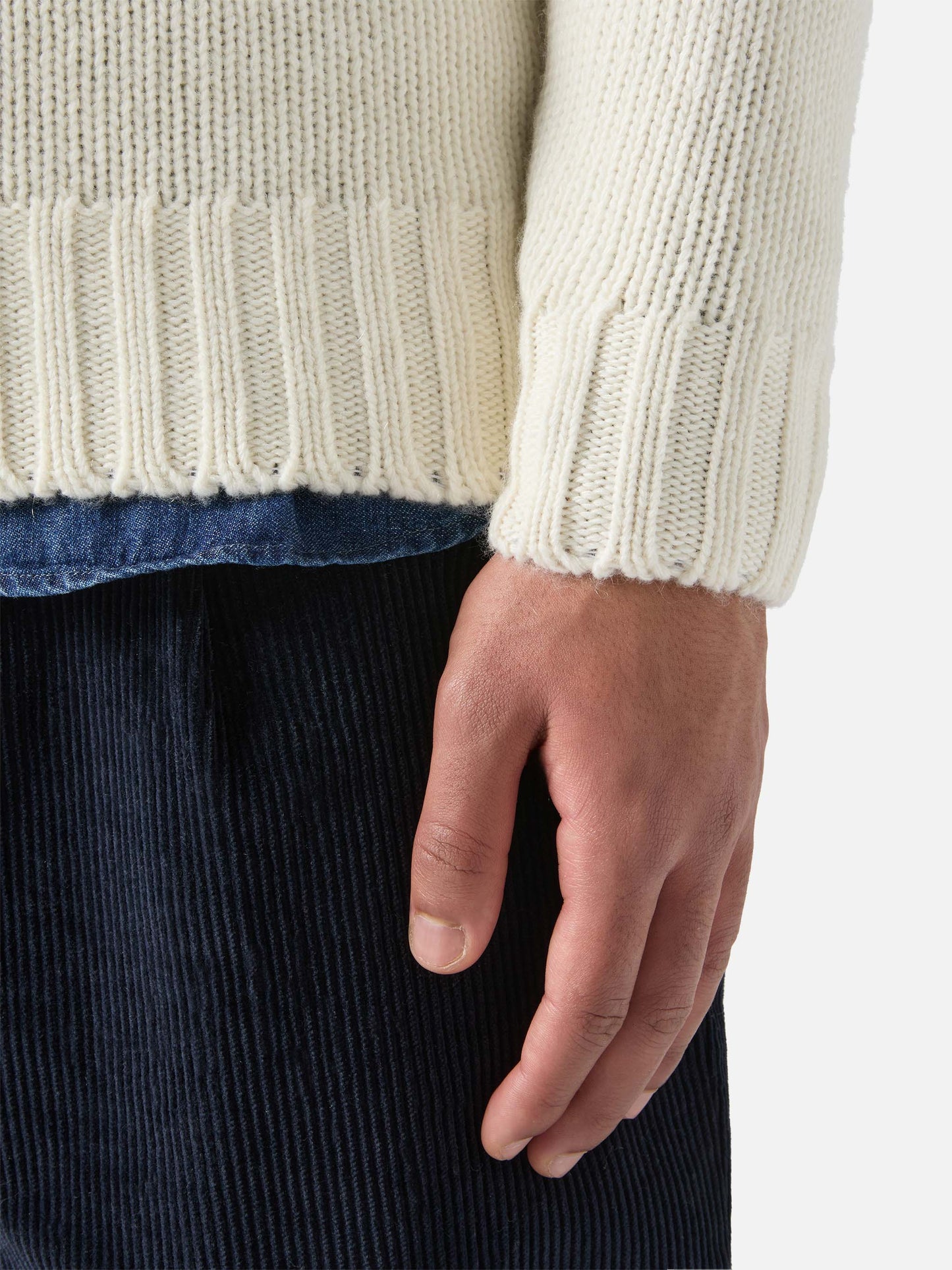 Weißer Bombardino-Pullover mit Rundhalsausschnitt und Sommerträumer-Jacquardmuster