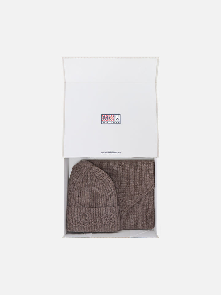 Nut wool beanie and hood scarf set