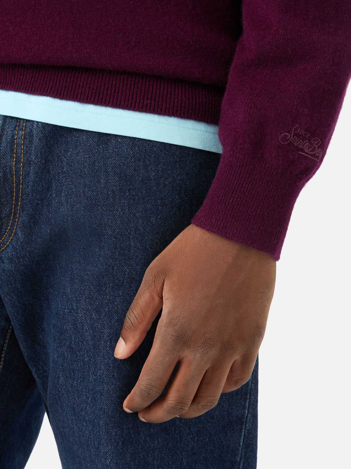 Jersey de cachemir Burgundy Buck con media cremallera 