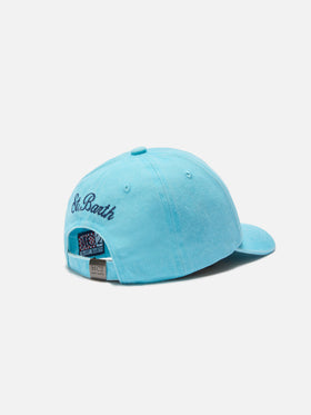 Gorra Davis con visera en algodón azul claro con bordado Bello e Monello 