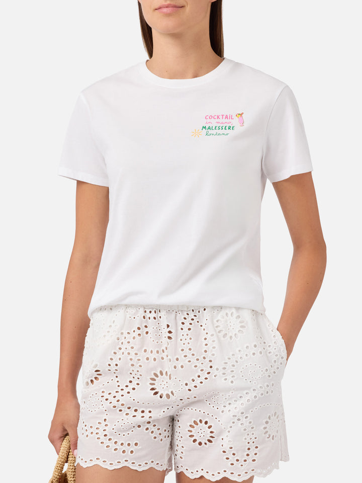 T-shirt Emilie blanche avec broderie charm Cocktail in mano, malessere lontano 