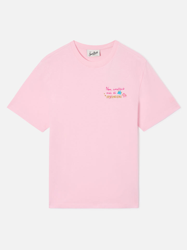 Emilie t-shirt in pink with Non smetterò mai di splendere embroidery