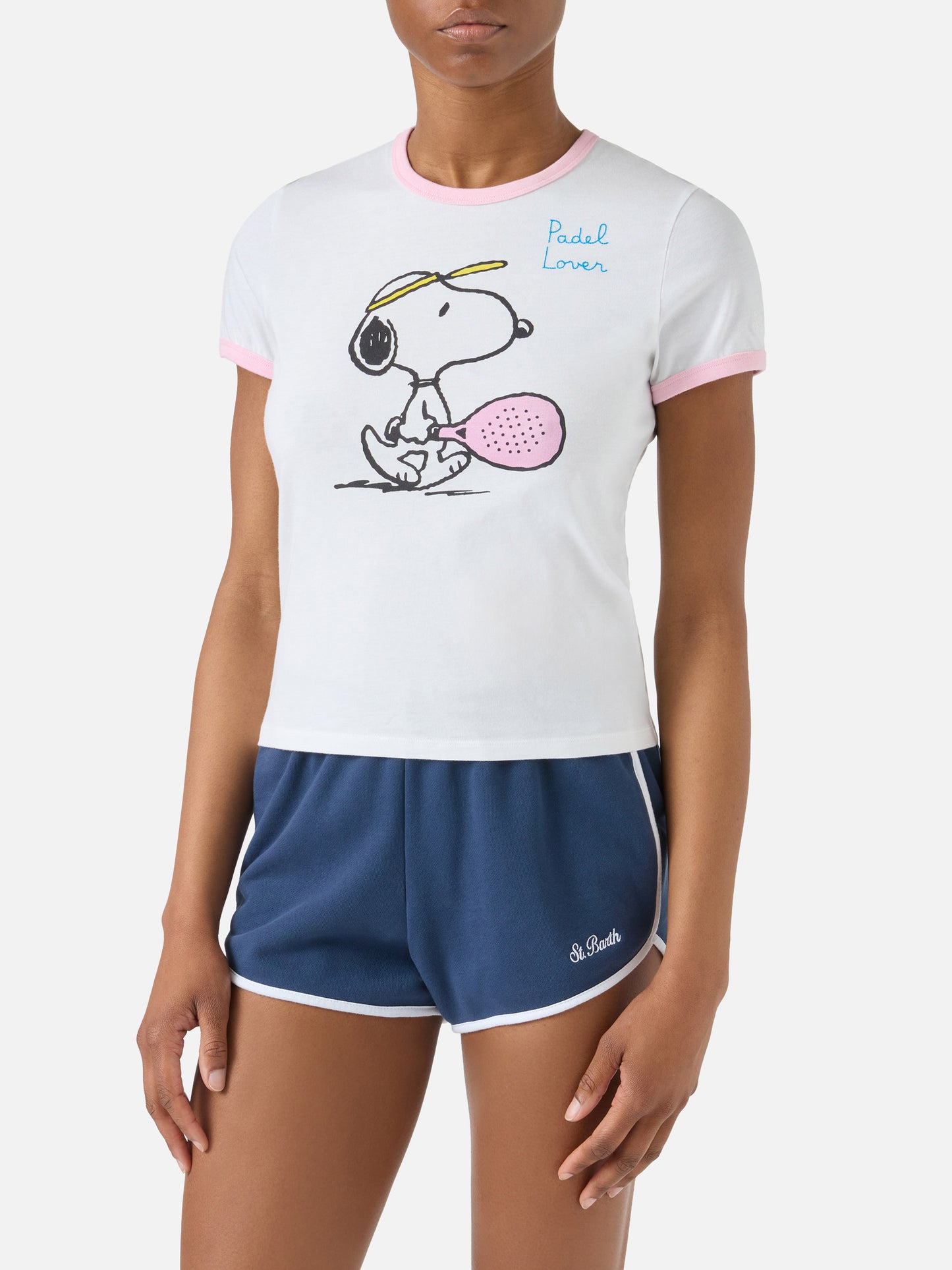 T-shirt White Emilie String avec imprimé Snoopy et broderie Padel Lover | Édition spéciale 