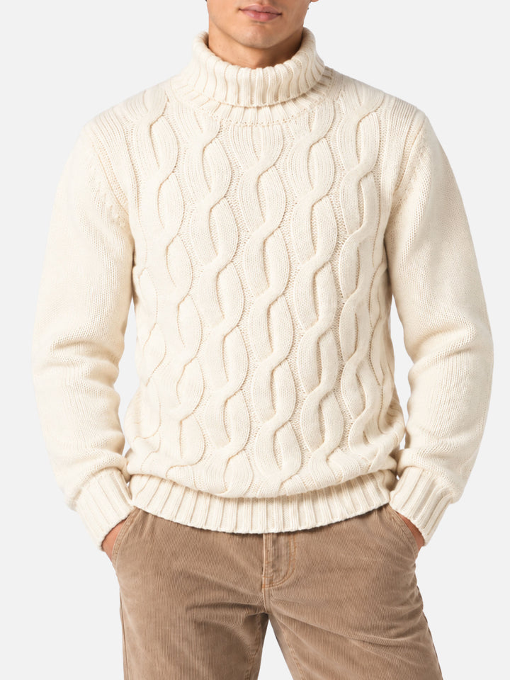 Pull en maille torsadée style pêcheur en mélange de cachemire blanc cassé 