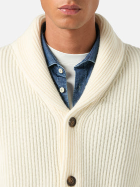 Cárdigan Glasgow de lana color off white con cuello chal 