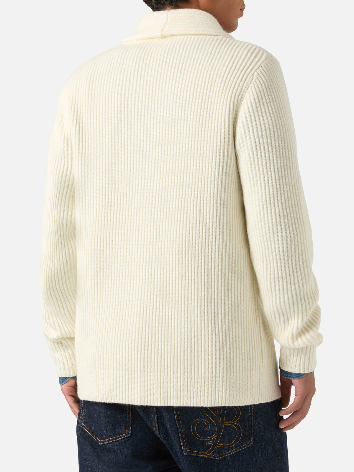 Cárdigan Glasgow de lana color off white con cuello chal 