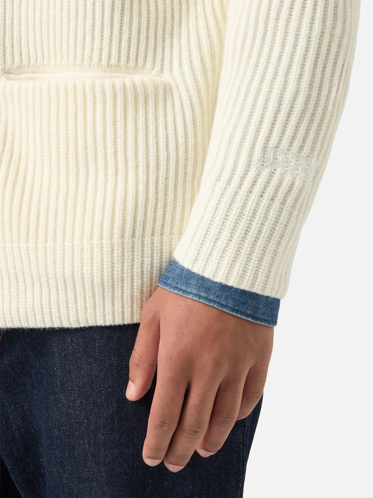 Cárdigan Glasgow de lana color off white con cuello chal 