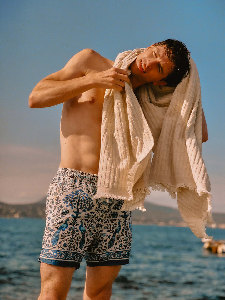Short de bain blanc Gustavia avec imprimé paon contrasté 