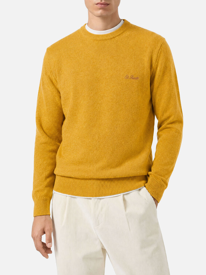 Suéter Regent en lana de cordero color amarillo ocre 