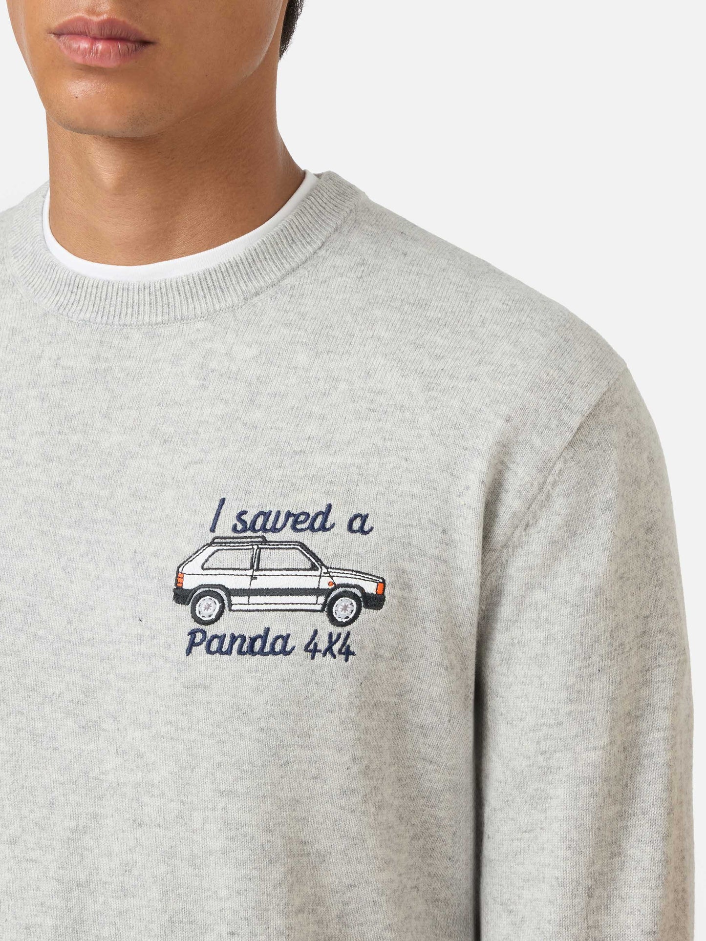 Suéter de cuello redondo Heron con bordado I saved a Panda 4x4 | FIAT PANDA SPECIAL EDITION 