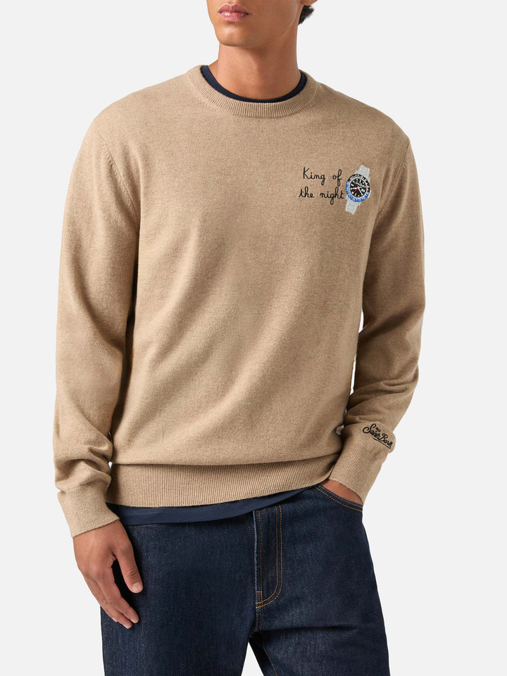 Jersey de cuello redondo Beige Heron en mezcla de lana ligera y cachemira con bordado King Of The Night 