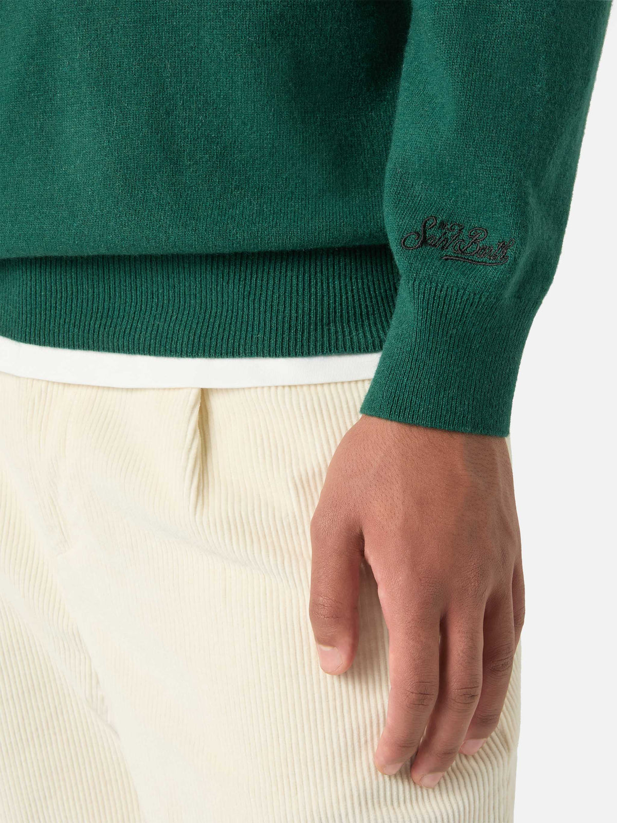 Maglia girocollo Heron Light verde in misto lana e cashmere con ricamo Snoopy | Special edition