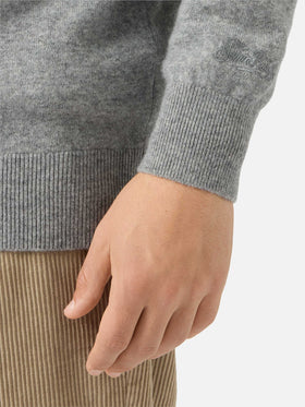 Grauer Heron Light Pullover aus 100 % Kaschmir mit St. Moritz Intarsien | ST. MORITZ TOP OF THE WORLD