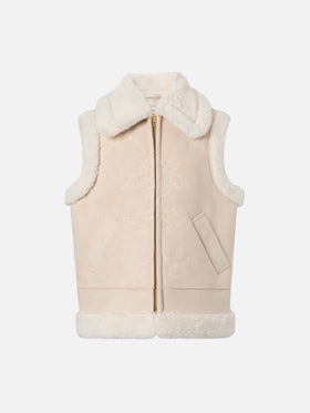 Gilet Hesketh Jr in eco montone con ricamo texano