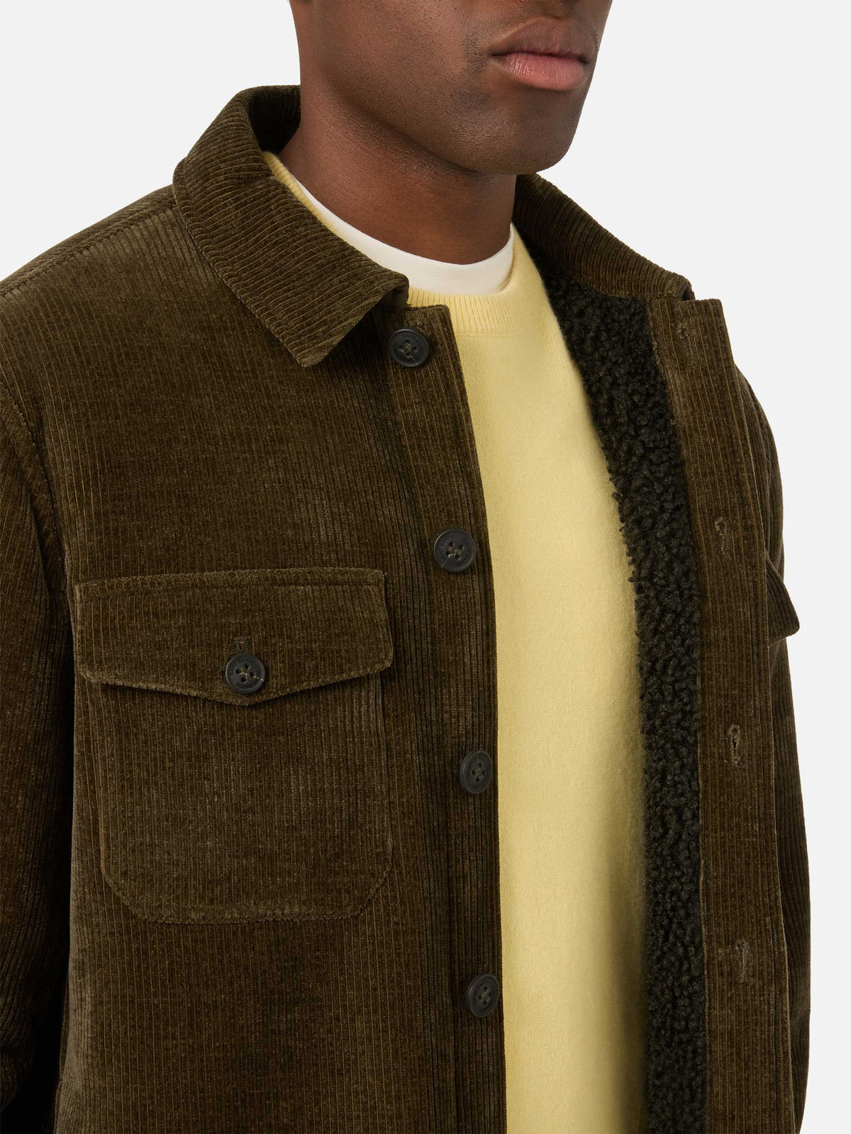 Sobrecamisa de pana Landeck verde militar con forro teddy 