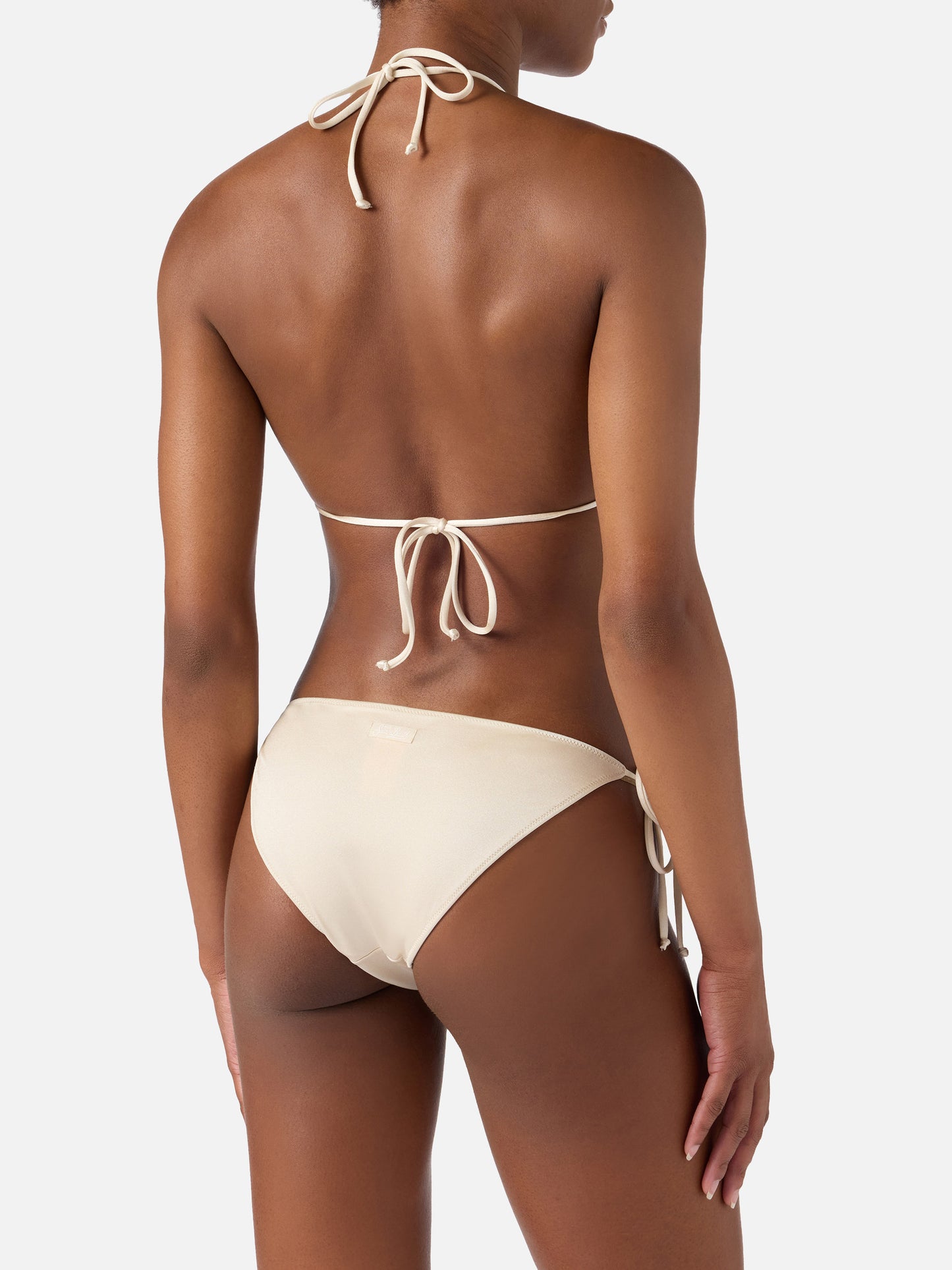 Bikini Leah Virgo beige à finition brillante avec charms 