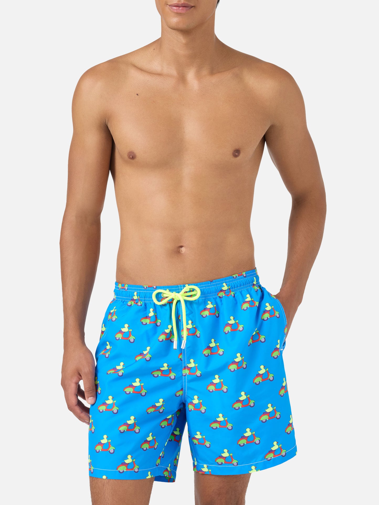 Bañador azul con estampado de patos en scooters | Edición Especial 