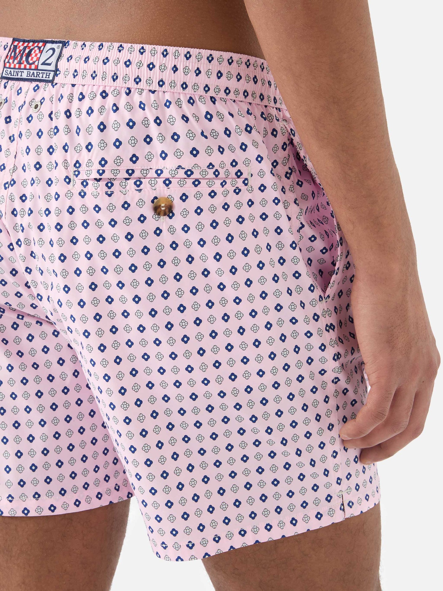 Short de bain Micro Pink Lighting avec imprimé géométrique all-over 
