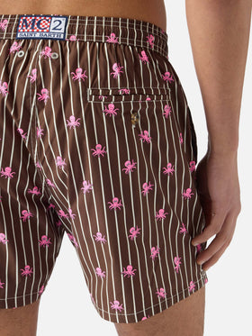 Short de bain micro Lighting à rayures marron avec imprimé pieuvres all-over 