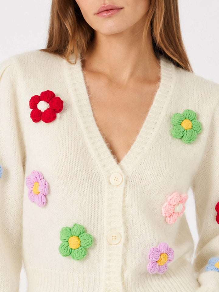 Lyza Soft cropped cardigan with daisy appliqués