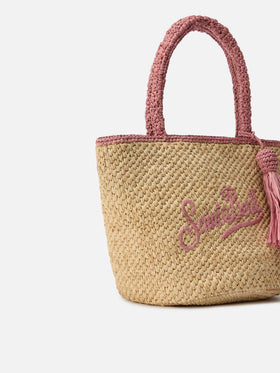 Bolso mediano de rafia Marcy con detalles rosas y logo bordado 