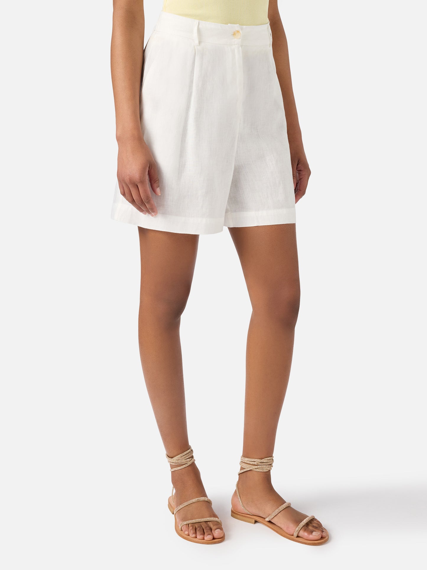 White Maggy linen shorts