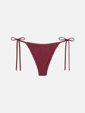 Bas de bikini brésilien Marielle en tissu crinkle bordeaux 