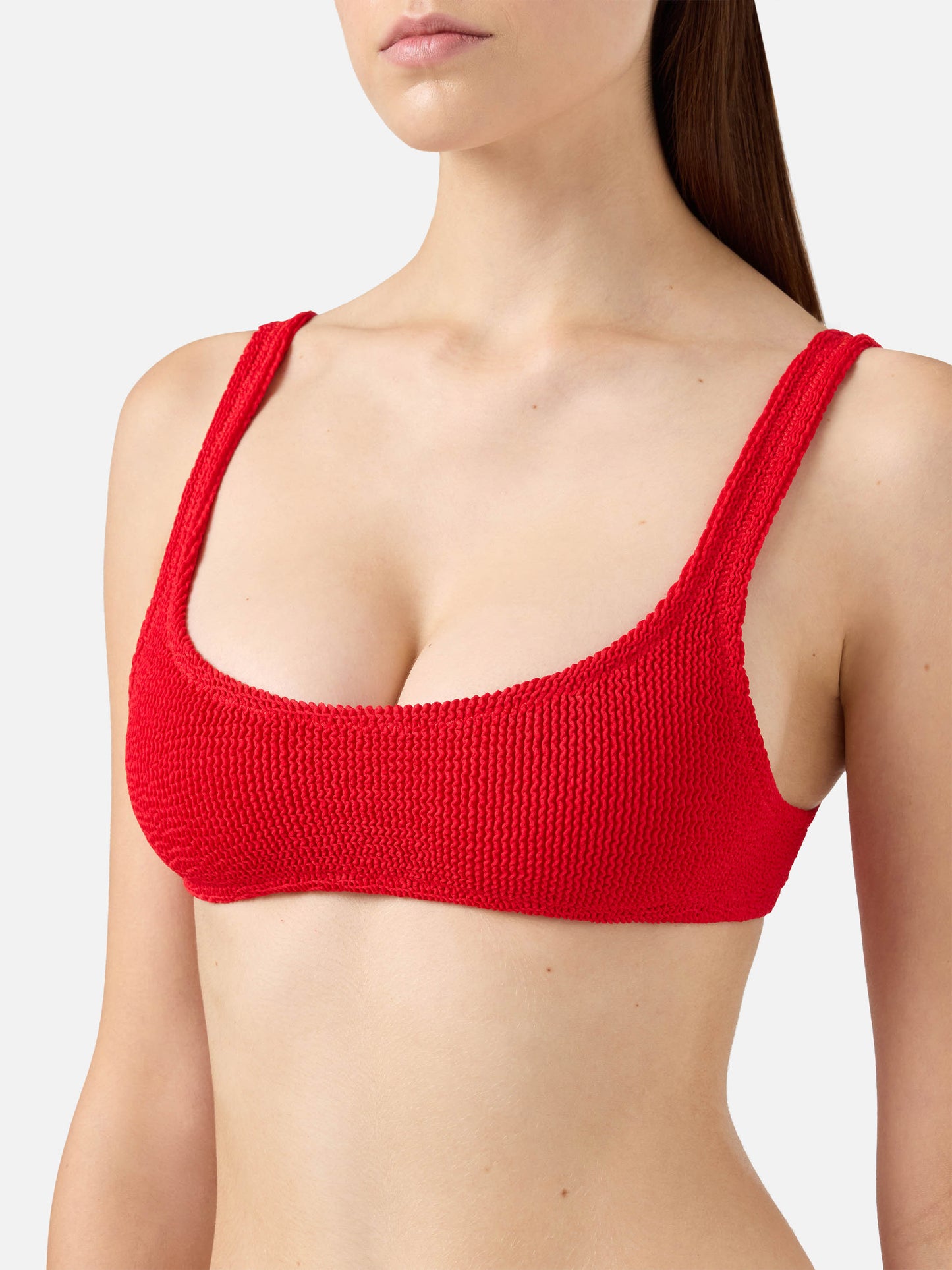 Naima – Klassisches Bralette-Oberteil in Crinkle-Optik in Rot