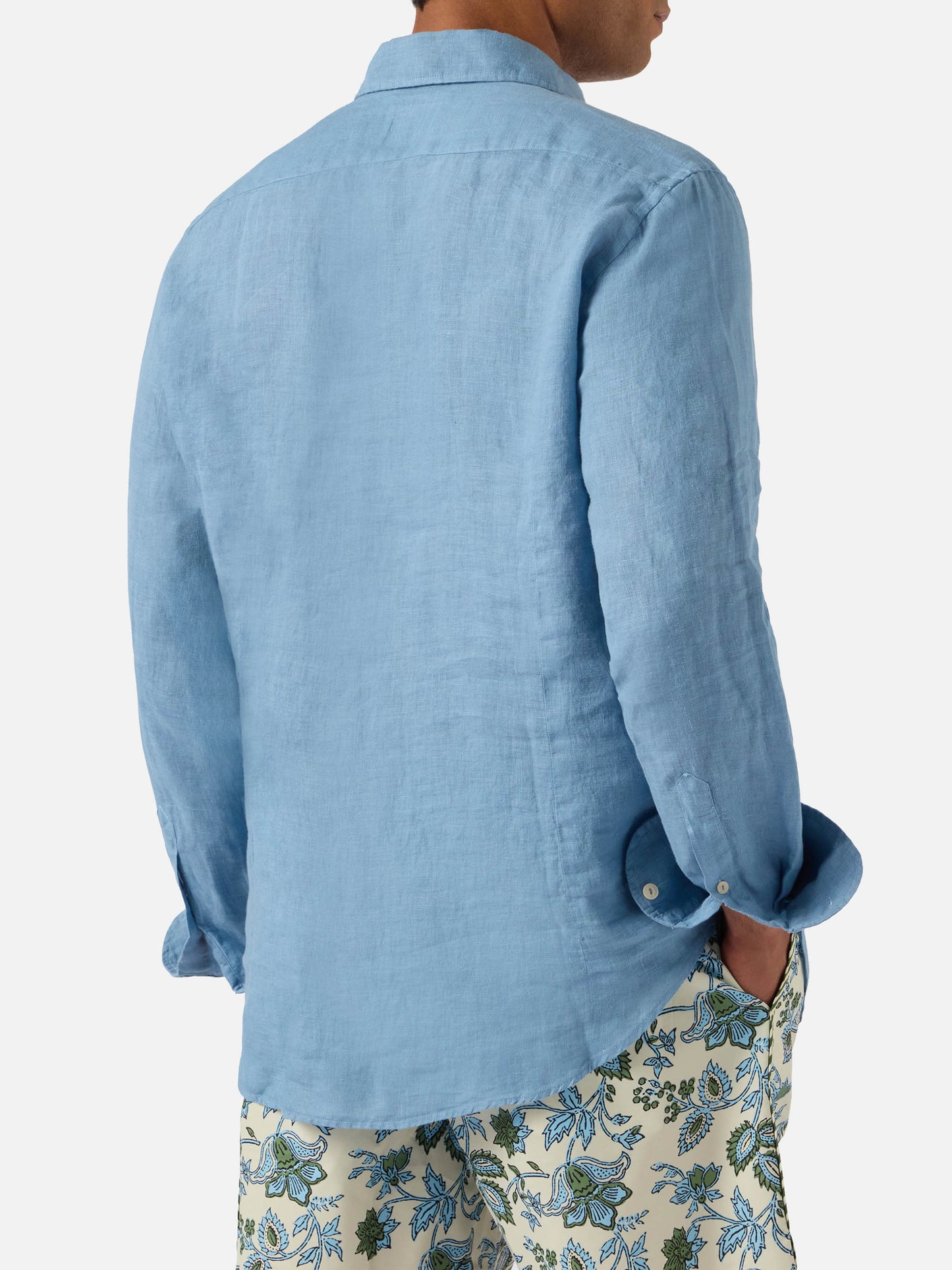 Camicia Pamplona in lino azzurro polvere tinta unita