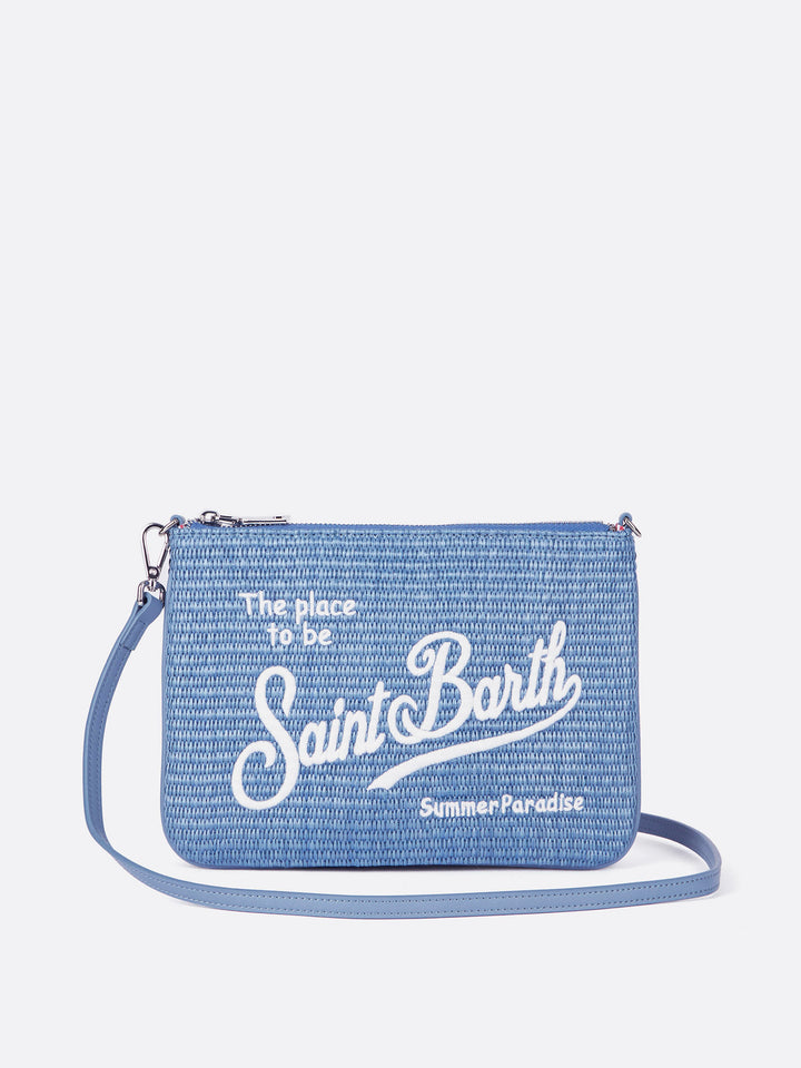 Effet paille Parisienne en blue clair pouch avec logo brodé et bandoulière amovible 