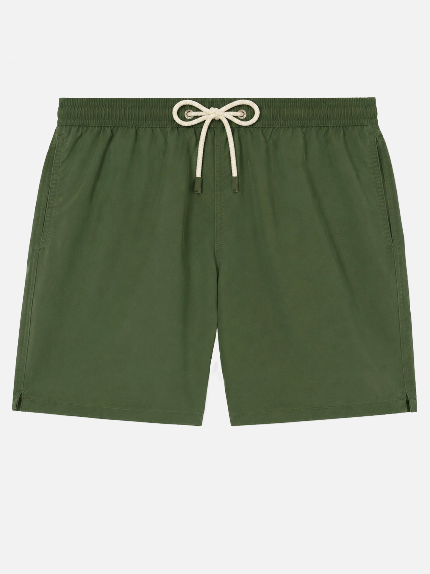 Patmos-Badeshorts in Militärgrün mit Used-Effekt und Logostickerei 