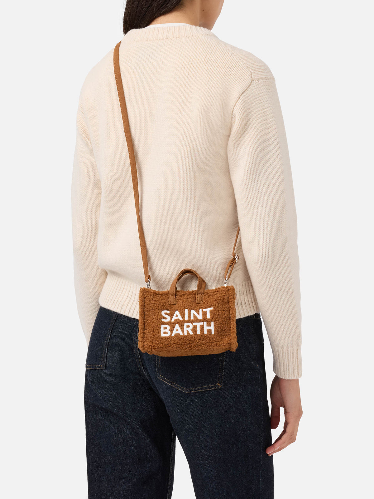 Bolso para teléfono marrón en tejido teddy con bordado del logotipo 
