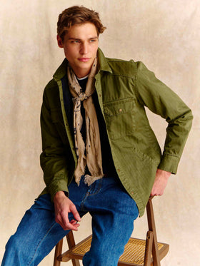 Camisa Green Pioneer de algodón en espiga con estampado de Snoopy en la espalda | Special edition 
