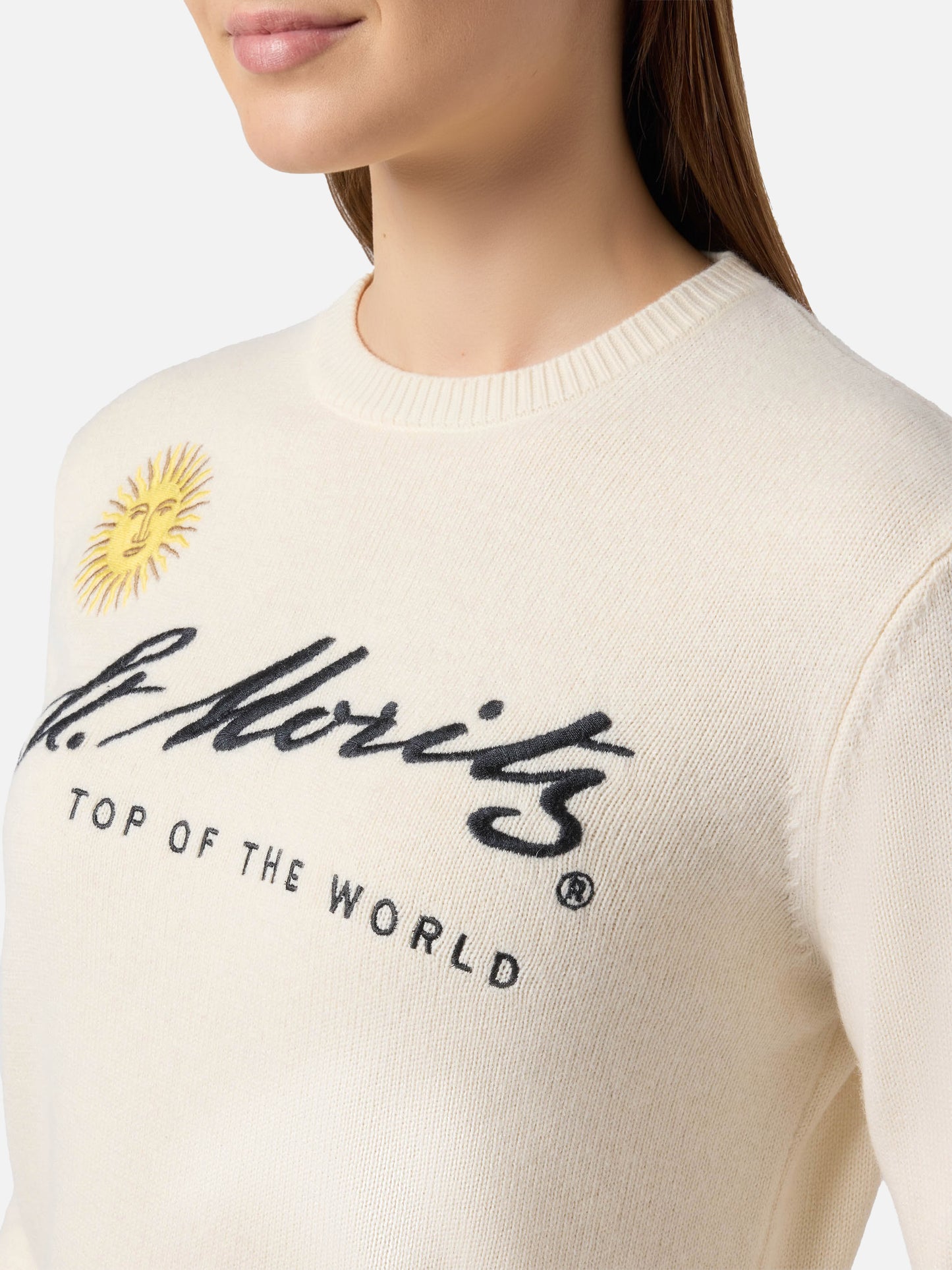 Neuer weißer Queen-Pullover aus Kaschmirmischung mit St. Moritz-Stickerei | ST. MORITZ TOP OF THE WORLD SPECIAL EDITION