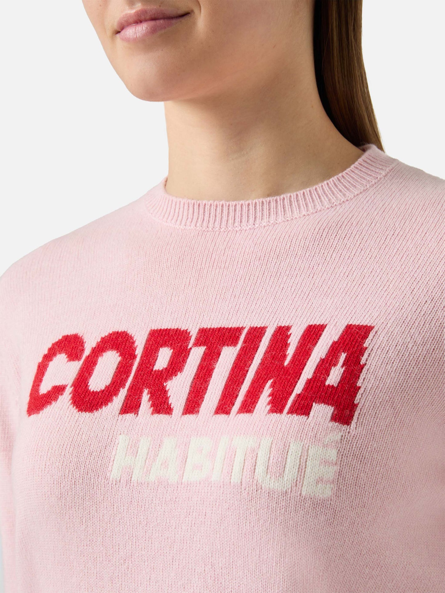 New Queen crewneck in white with Cortina habituè jacquard