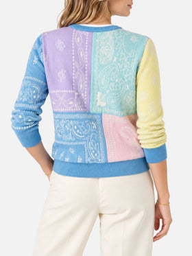 Pull femme en maille brossée avec imprimé bandana 