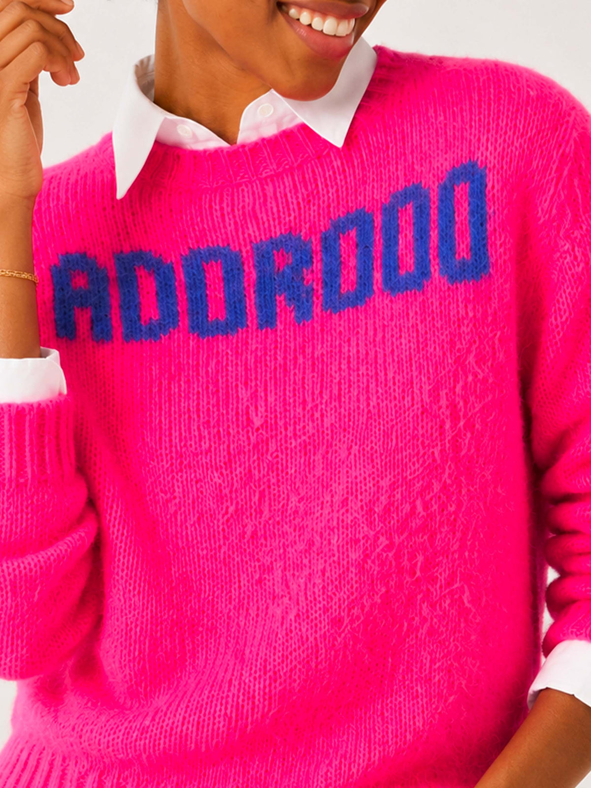 Maglia New Queen Soft rosa fluo con ricamo Adorooo