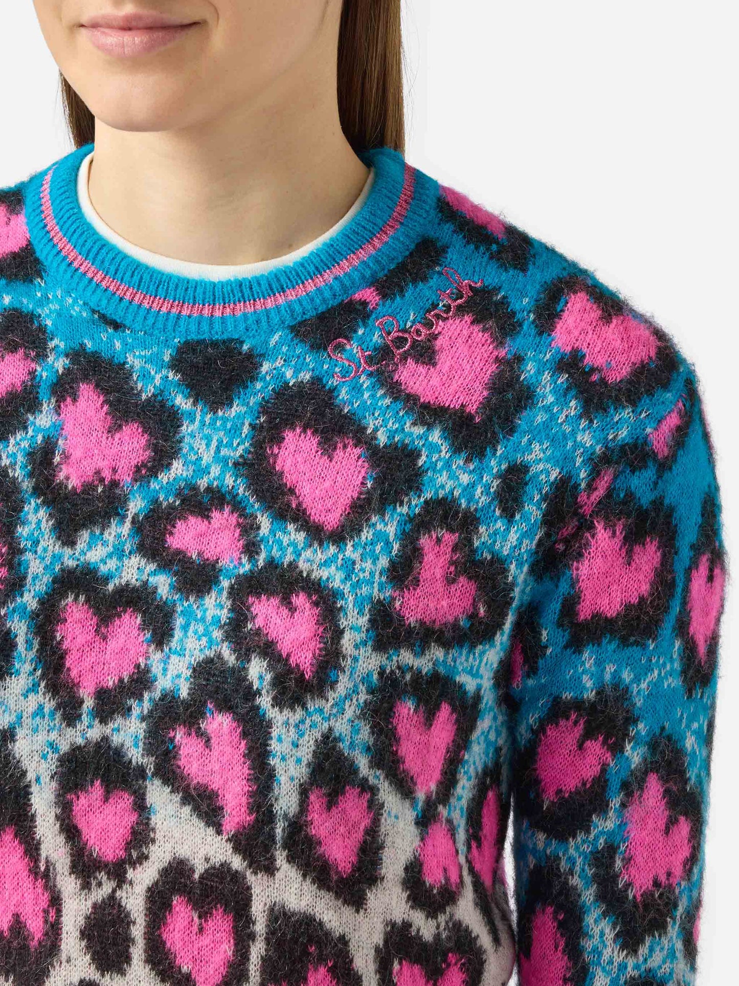 New Queen crewneck crop sweater with Leopard Hearts