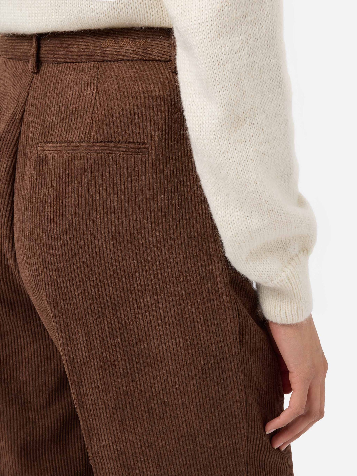 Pantaloni a gamba ampia Rebella in corduroy marrone