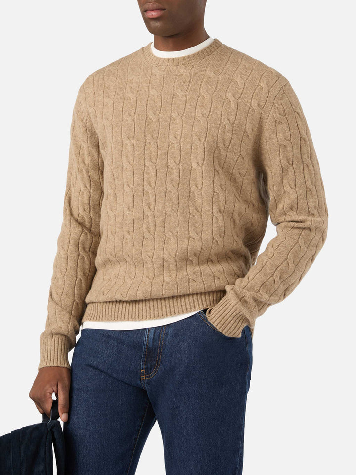 Jersey de cuello redondo Regent en lana color caqui con punto trenzado 